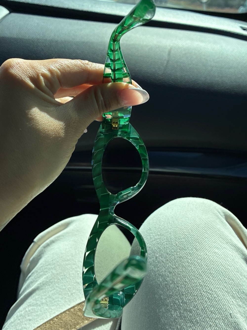 Bottega Veneta Emerald Green Oval Sunglasses with Gold Temples - Picture 5 of 9